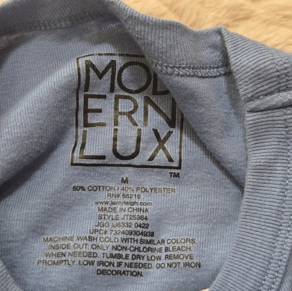 Modern Lux Blue Smiley Face Cropped Y2K Crewneck Tee, Size Medium - Picture 2 of 5